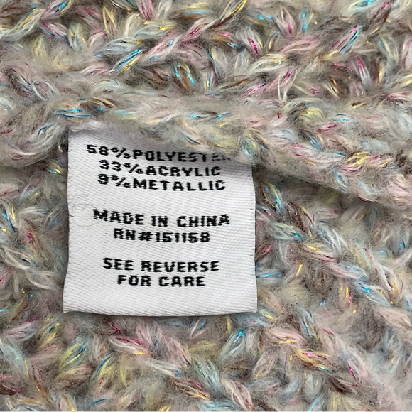 525 Asymmetrical Bubble Sleeve Sweater - Picture 13 of 14